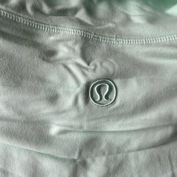 Perfect for Spring! Lululemon pullover cowl neck mint green sz 10 sold out - Picture 11 of 11